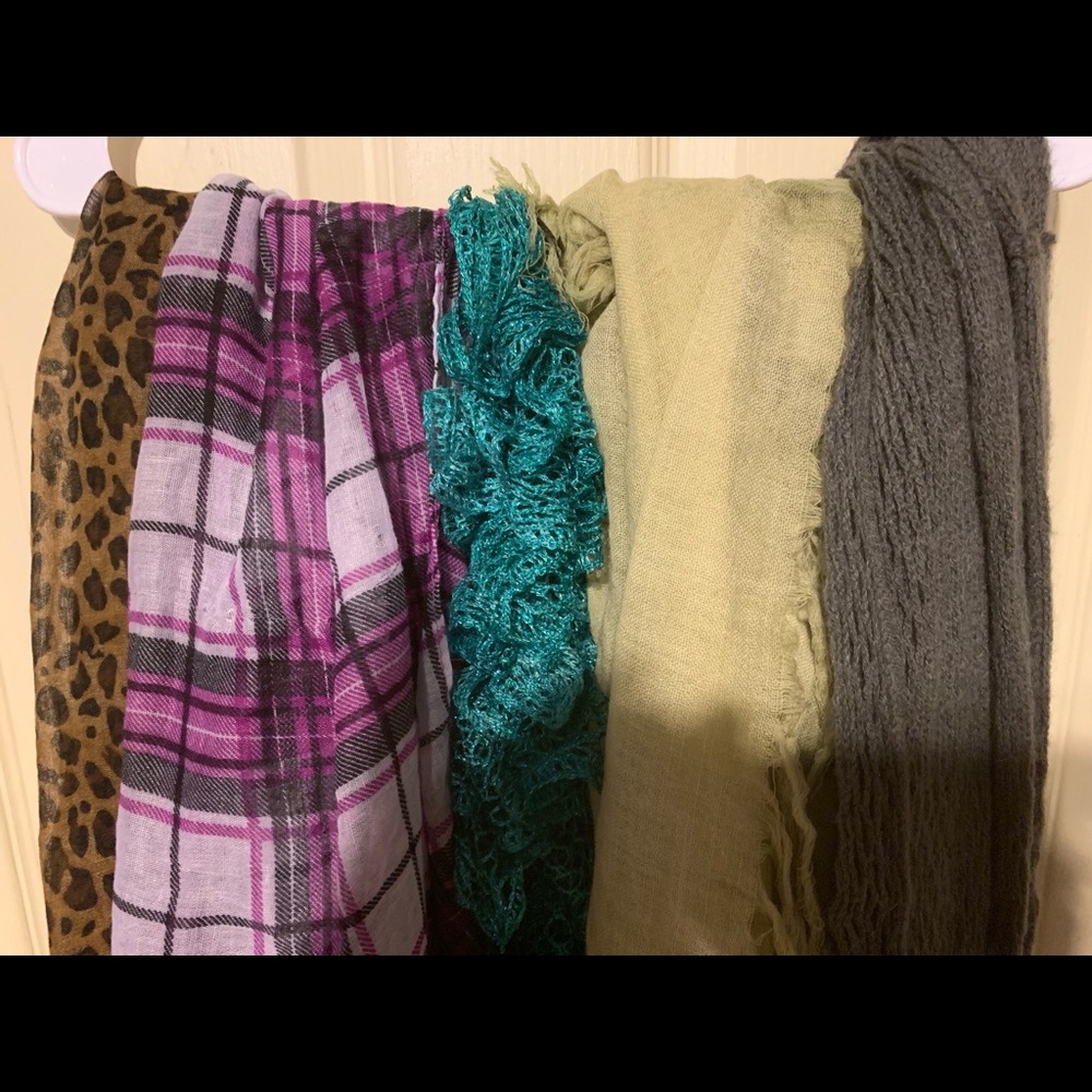 Scarfs